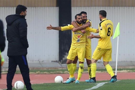 هافبک تیم فوتبال فجر سپاسی: بازیکنان ما در لیگ برتر به خودباوری رسیدند